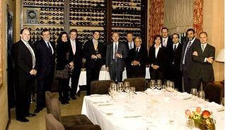 Varios participantes en el almuerzo