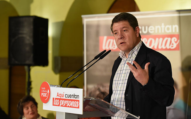 El secretario general del PSCM-PSOE participa en la presentación de María Jesús Merino como candidata a la Alcaldía de Sigüenza.