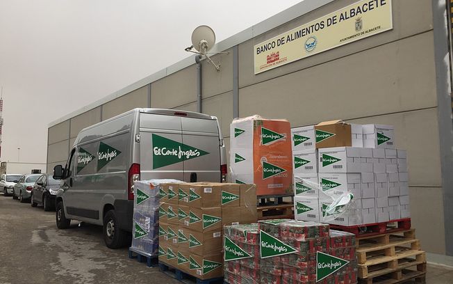 El Corte Inglés. Donación Alimentos en Albacete.